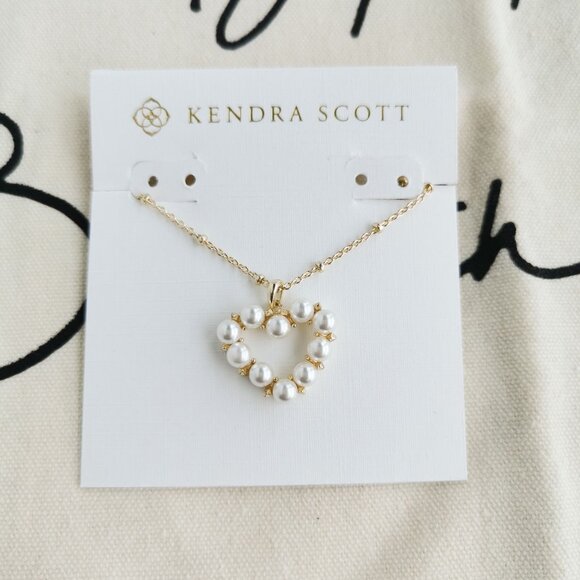 Kendra Scott Jewelry - Kendra Scott Short Necklace - Ashton Heart - White Pearl Gold